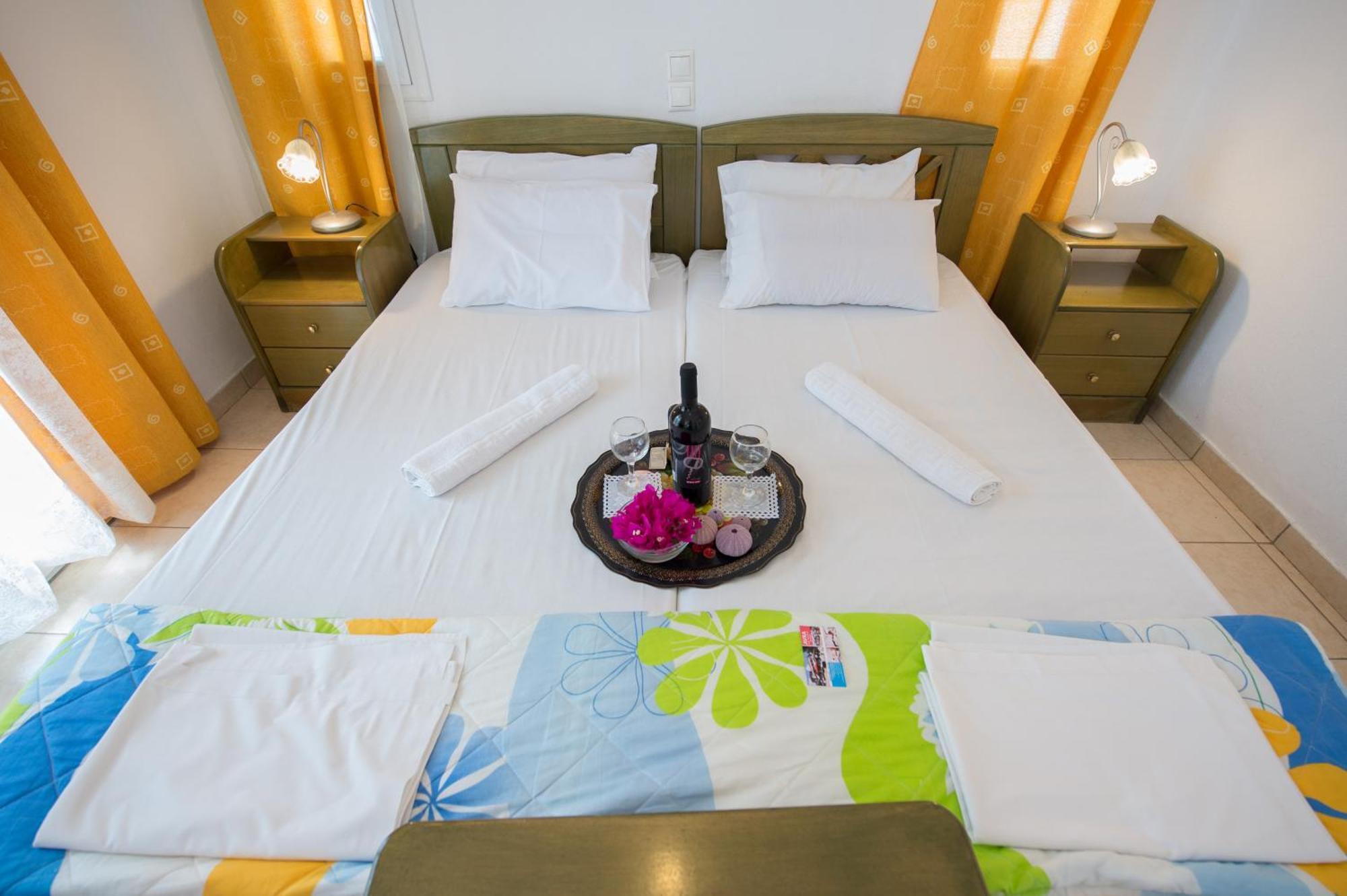 Hotel Avra Néa Epídavrosz Kültér fotó