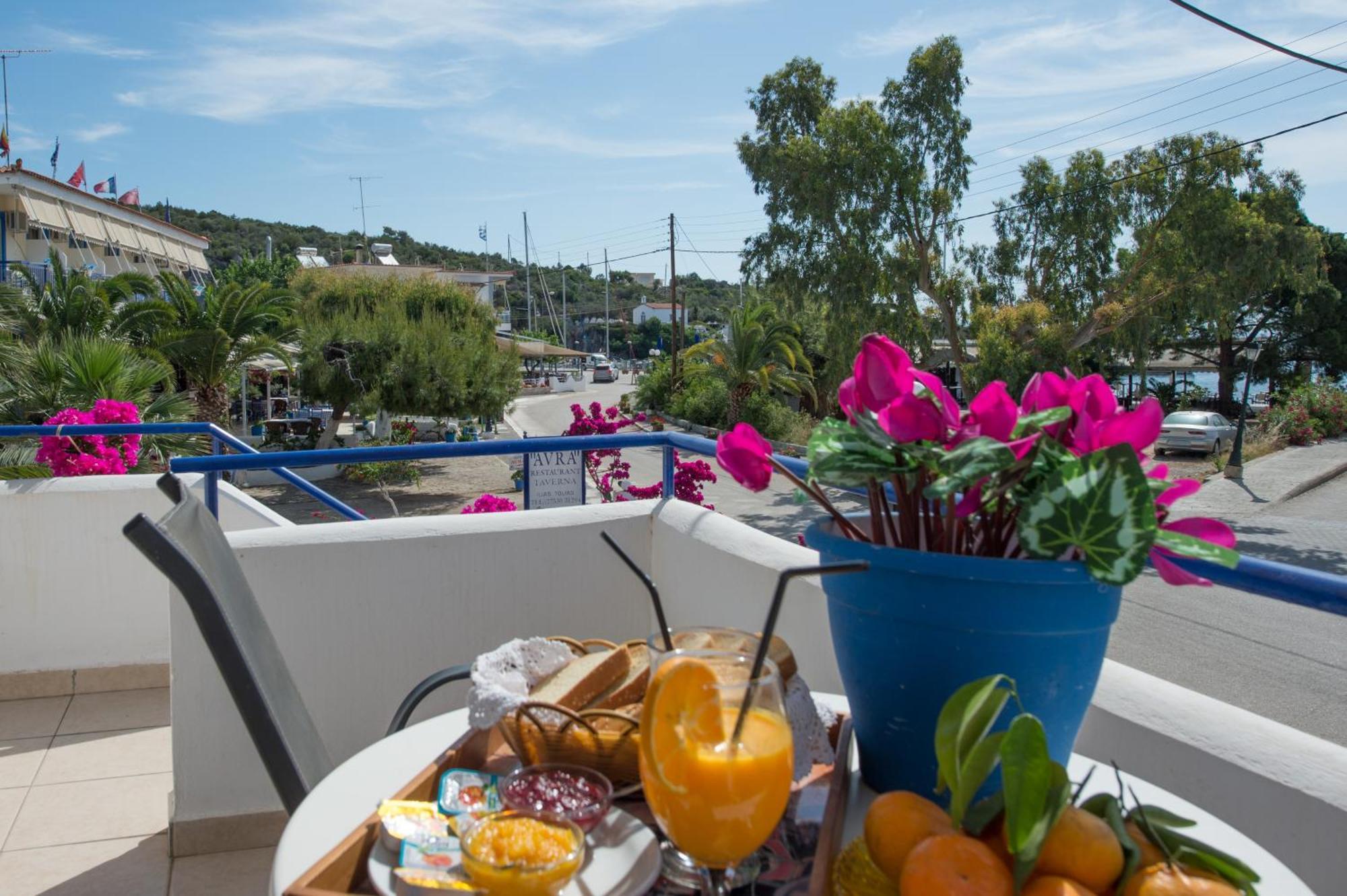 Hotel Avra Néa Epídavrosz Kültér fotó